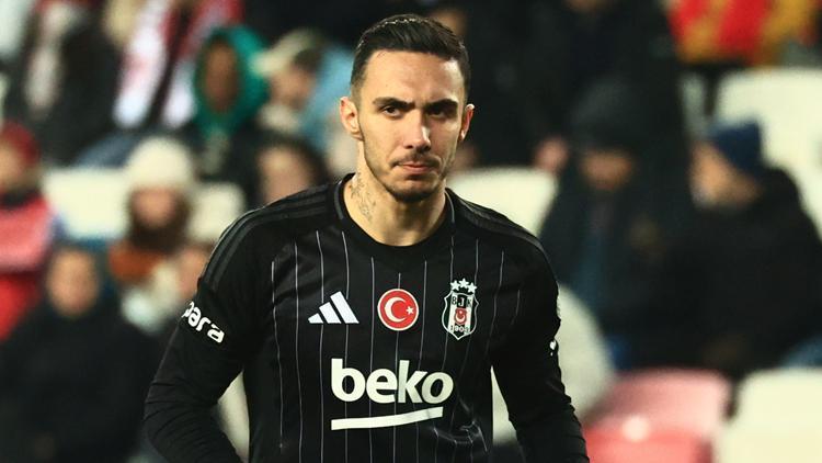 Beşiktaş’a Emirhan Topçu’dan makus haber