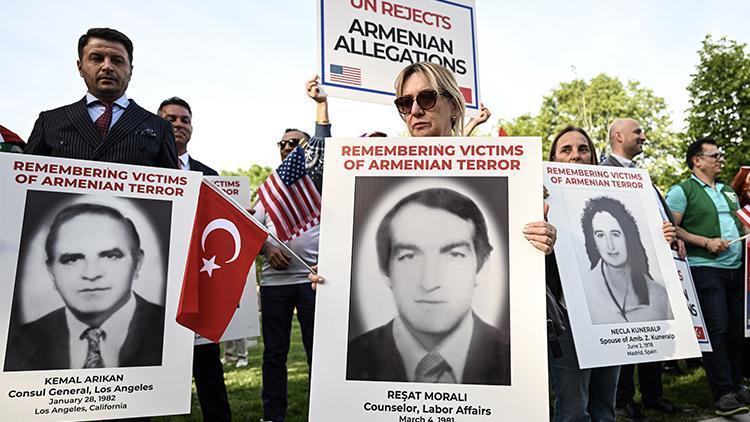 ABD’de yaşayan Türkler Ermeni soykırımı savlarını protesto etti