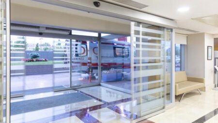 Bugün (24 Nisan) sağlık ocakları, hastaneler ve eczaneler açık mı, çalışıyor mu?