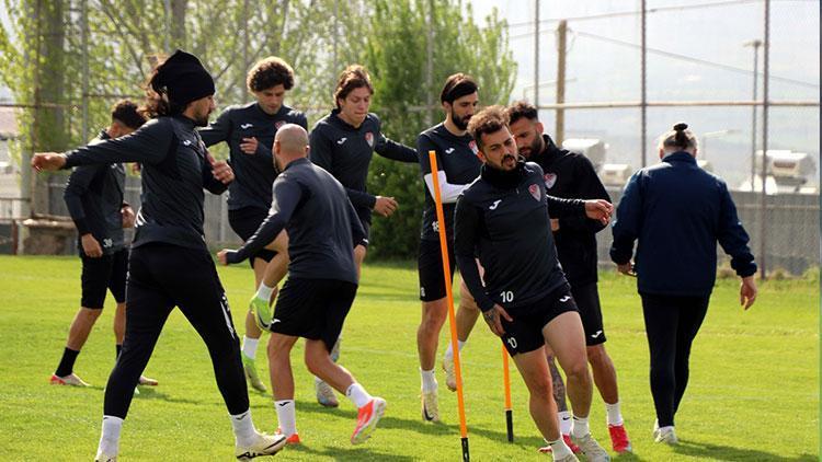 Çimentaş Elazığspor, 1. Lig gayesiyle son iki maçına çıkacak