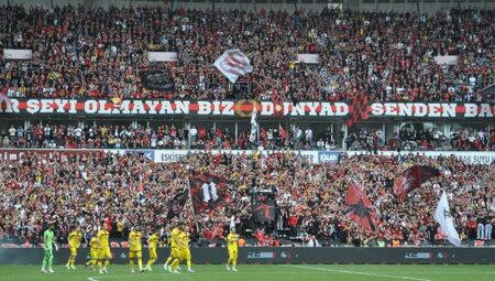 Eskişehirspor’dan tarihi taraftar rekoru!