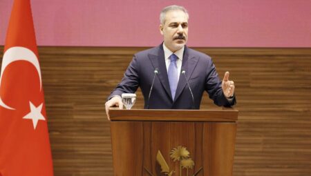Fidan’dan Katar’da Suriye bildirisi: ‘DEAŞ nasıl çıktıysa PKK da çıkacak’