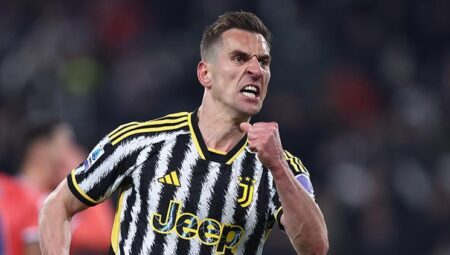 Juventus’ta Milik’in mukavelesi uzatıldı