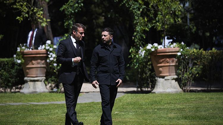 Macron ve Zelenski Roma’da bir ortaya geldi: ‘Ukrayna şartsız ateşkese hazır’