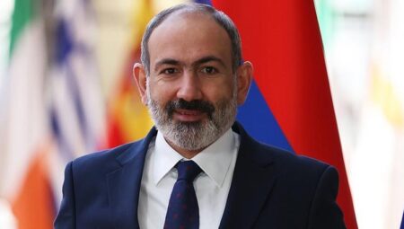 Paşinyan, Azerbaycan ve Türkiye bayraklarına saldırıyı kınadı