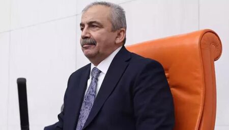 Sırrı Süreyya Lider sıhhat durumu son dakika… Sırrı Süreyya Başkan’ın sıhhat durumu nasıl, hastalığı ne? Sırrı Süreyya Başkan kimdir, kaç yaşında, nereli?