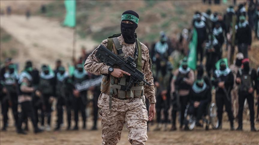 Son dakika… Hamas: “Tek seferde yapılacak esir takası ve 5 yıllık bir ateşkes için hazırız”