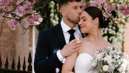 12 yaşından beri tıpkı dizide oynuyordu… Ünlü oyuncu öğretmen sevgilisiyle evlendi… Damat heyecandan ismini bile unuttu
