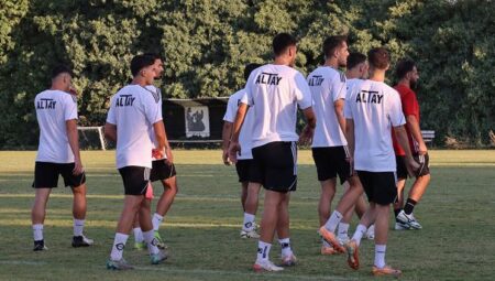 Altay’da kadronun geleceği kongreden sonra netleşecek