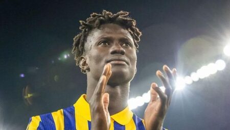 Beşiktaş 2 milyon Euro veriyor, DAC ise 3 milyon Euro’da ısrarcı!