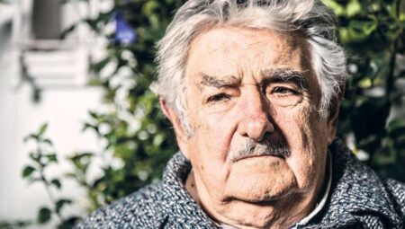‘En fakir başkan’ hayatını kaybetti