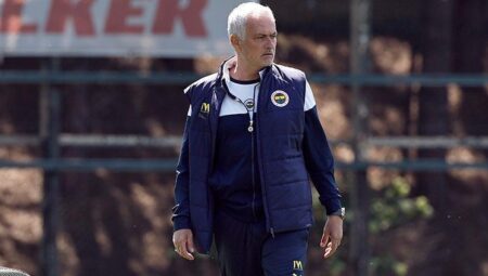 Fenerbahçe’de Başakşehir maçının hazırlıkları başladı