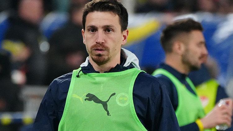 Fenerbahçe’de Mert Hakan Yandaş ameliyat oldu!
