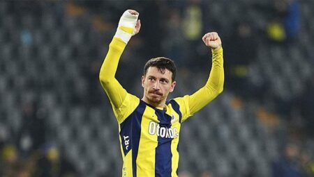 Fenerbahçe’den Mert Hakan Yandaş açıklaması!
