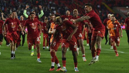 Galatasaray tam takım şampiyonluk için alana çıkıyor!