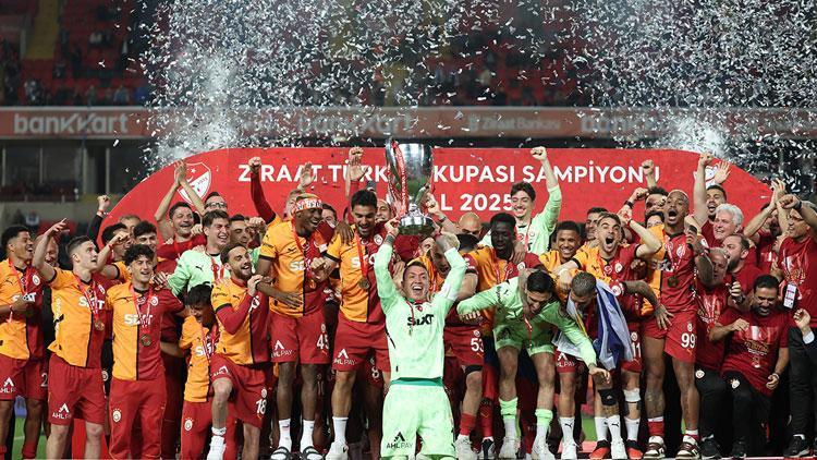 Galatasaray’da dev prim! İdare ikili kupada kesenin ağzı açtı