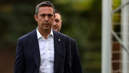 İmza toplayan derneğe Ali Koç’tan sürpriz ziyaret!
