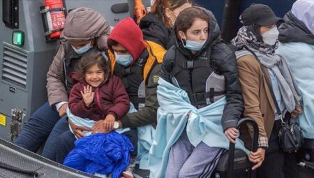 İngiltere göç siyasetlerini sıkılaştıracak