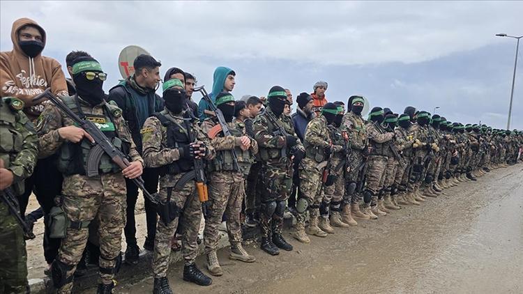 İsrail, Hamas’ın elindeki esirlerden 3’ünün öldüğünü tez etti