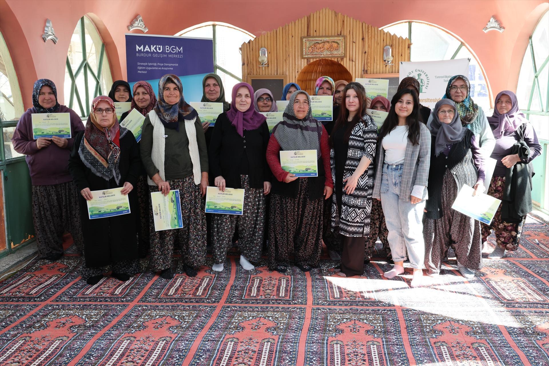 ‘Köy Üniversitesi’nde çok istikametli eğitim