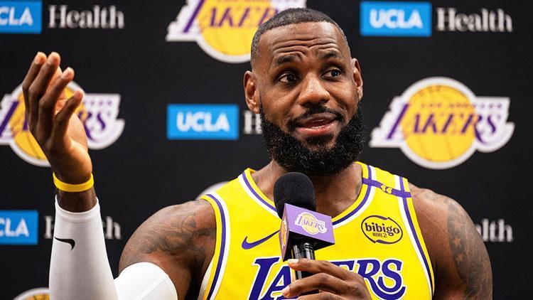 LeBron James’e dev sözleşme!