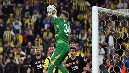 Mert Günok, dönem rekorunu kırdı!