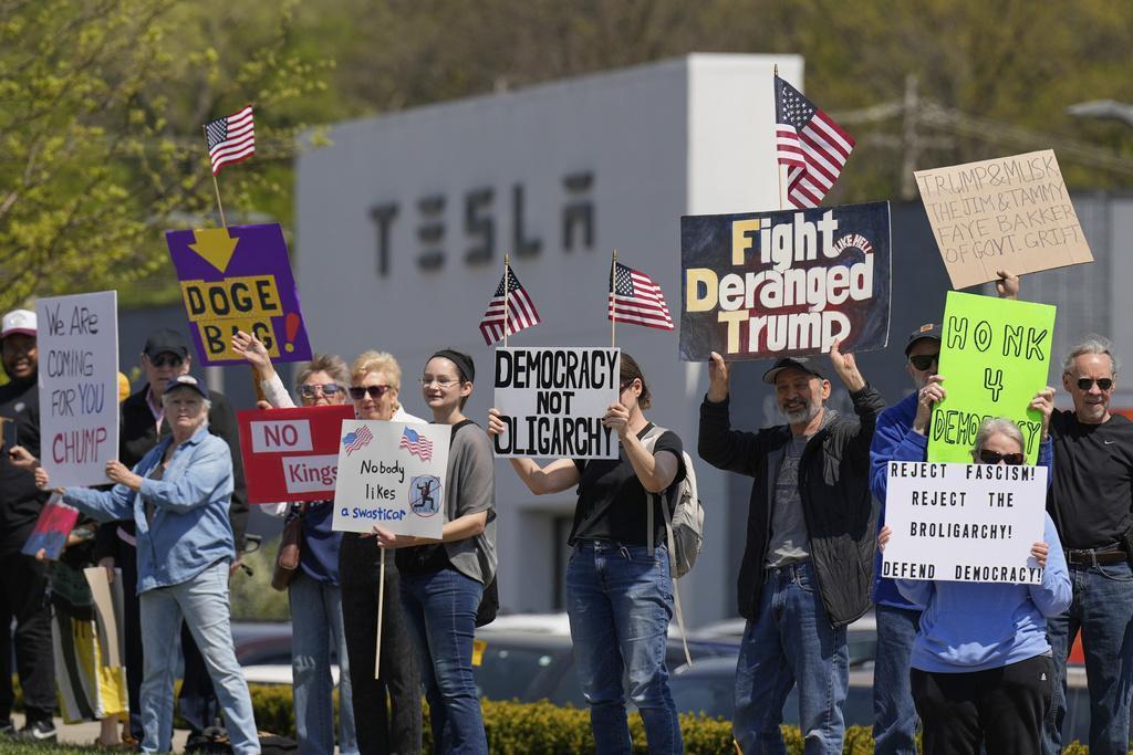Musk’ın kararları Tesla’yı vurmuştu… Protestolara maruz kalan şirketin yaptığı büyük stratejik kusur