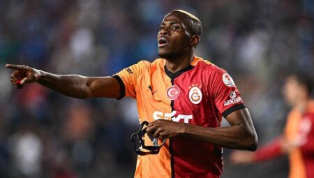 Osimhen’den transfer açıklaması! Galatasaray taraftarına teşekkür