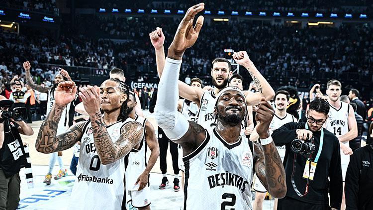 Potadaki derbide Beşiktaş Fibabanka, Fenerbahçe Beko’yu devirdi!