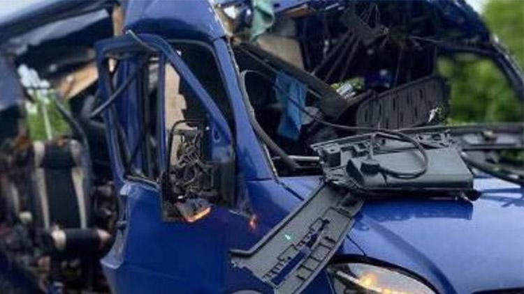 Rusya, hareket halindeki otobüsü vurdu: 9 meyyit 4 yaralı