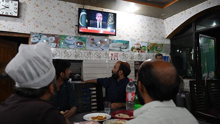 Son dakika… Pakistan ve Hindistan ortasında tansiyon tırmanıyor: Karşılıklı misilleme tehditleri geldi! Pakistan ordusunun hududu geçtiği tez edildi