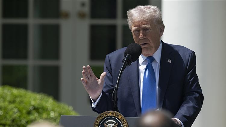 Trump’tan skandal açıklama: Lider olarak Anayasa’yı koruyup korumayacağı sorusuna ‘Bilmiyorum’ karşılığını verdi