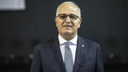 TVF Başkanı Mehmet Akif Üstündağ: İstanbul’da ipi göğüsleyen kadro Vakıfbank olsun! Dayanakları için Ali Koç’a teşekkür ederim