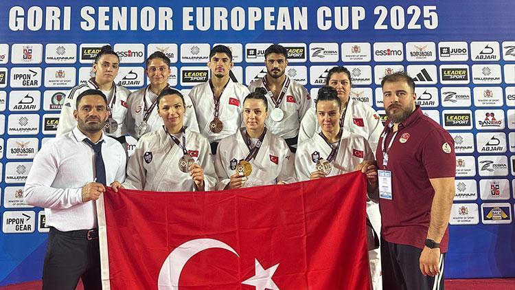 Ulusal judoculardan Avrupa Kupası’nın birinci gününde 1’i altın 8 madalya!