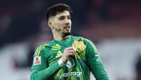 Altay Bayındır, Avrupa kupalarında final oynayan ’11. Türk’ olacak