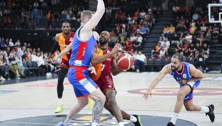Anadolu Efes’ten Galatasaray 34 sayı fark!