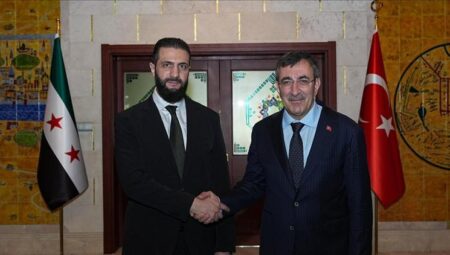 Cumhurbaşkanı Yardımcısı Yılmaz, Suriye Cumhurbaşkanı Şara ile bir ortaya geldi