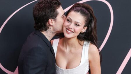 Gelin hanım meskene yıldırım üzere düştü… Ortalık yangın yeri… Beckham ailesine bir kalp kırıklığı daha… Düzgünce hayırsız evlat çıktı