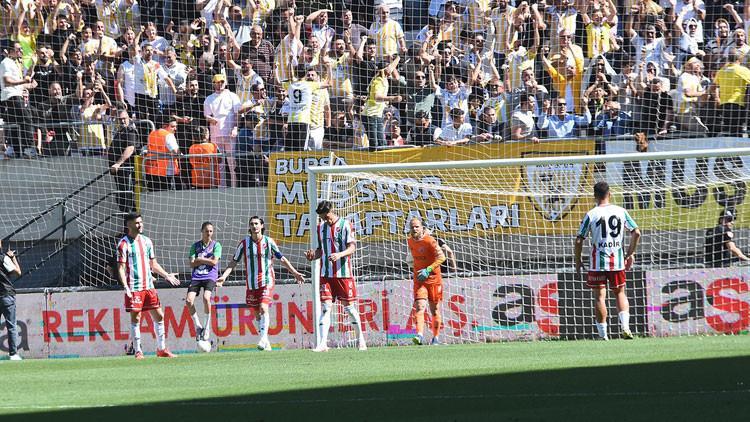 Karşıyaka’da taraftar-futbolcu gerilimi!
