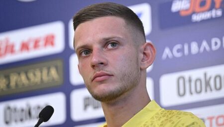 Szymanski’den baş karıştıran karar!