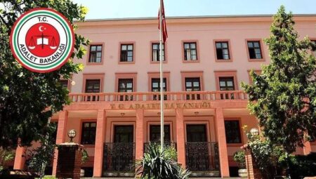 ADALET BAKANLIĞI YENİ MEMUR ALIMI KOŞULLARI 2025 || Adalet Bakanlığı memur alımı şartları neler, değişti mi? Yeni yönetmelik Resmi Gazete’de yayınlandı!