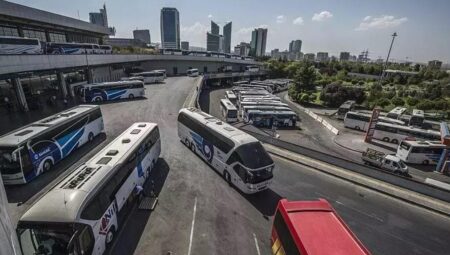 Bayramın 2. günü toplu taşıma fiyatsız mi? Bayramda otobüsler, metro, vapur, marmaray fiyatsız mi, hangi güne kadar?