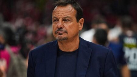 Ergin Ataman: ‘Ben Türküm diye Yunan bayrağıyla geliyorlar!’