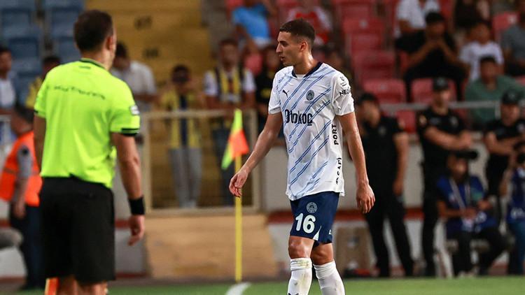 Fenerbahçe’de tek kızaran Mert Müldür!