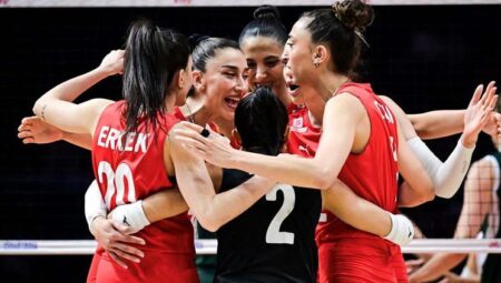 FİLENİN SULTANLARI VNL MAÇI CANLI İZLE || Çin – Türkiye voleybol maçı ne vakit, saat kaçta, hangi kanalda? A Ulusal Bayan Voleybol Ekibi, Milletler Ligi’nde seri peşinde!