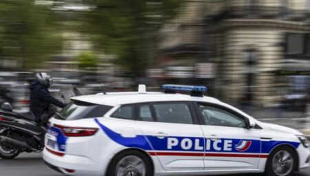 Fransa’da okulda bıçaklı saldırı! Macron’dan birinci açıklama