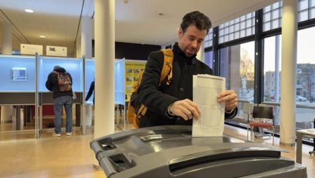 Hollanda’da seçim tarihi muhakkak oldu