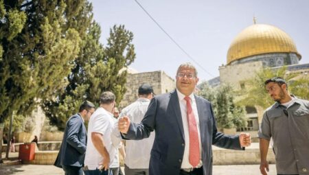 İsrailli aşırıcı Ben-Gvir reaksiyon çekti… Bin bireyle El Aksa’yı bastı