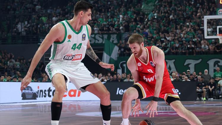 Olympiakos, Panatinaikos serisinde öne geçti! Ergin Ataman…
