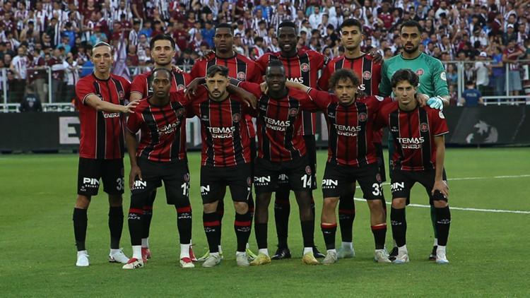 Son Dakika: Fatih Karagümrük, Muhteşem Lig’e yükseldi! Bandırmaspor finali uzatmalarda kaybetti